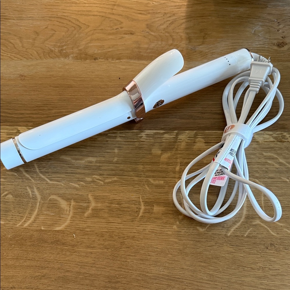 T3 White Curling Iron